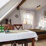 Mistral Bed & Breakfast 3*