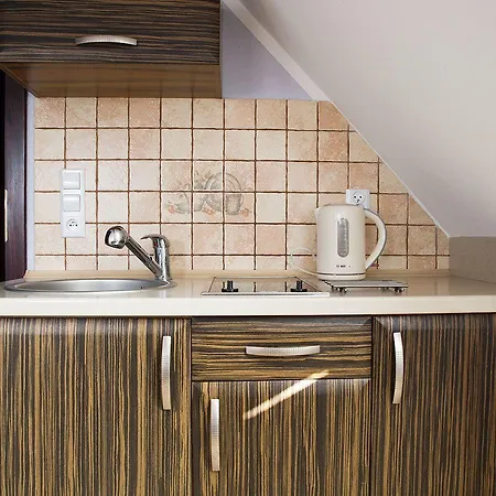 Mistral לינה וארוחת בוקר אוסטקה