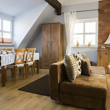 לינה וארוחת בוקר Mistral