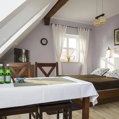 Mistral לינה וארוחת בוקר אוסטקה