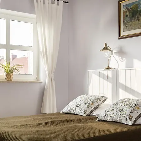 לינה וארוחת בוקר Mistral אוסטקה