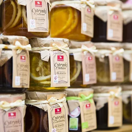 לינה וארוחת בוקר Mistral אוסטקה