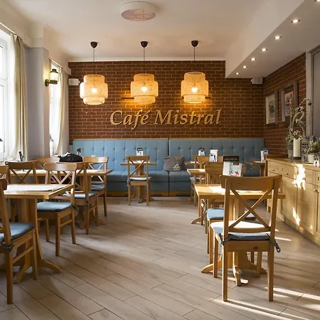 Mistral Bed & Breakfast